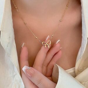 Bow Necklace
