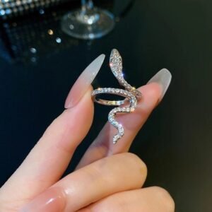 Elegant Snake Ring.